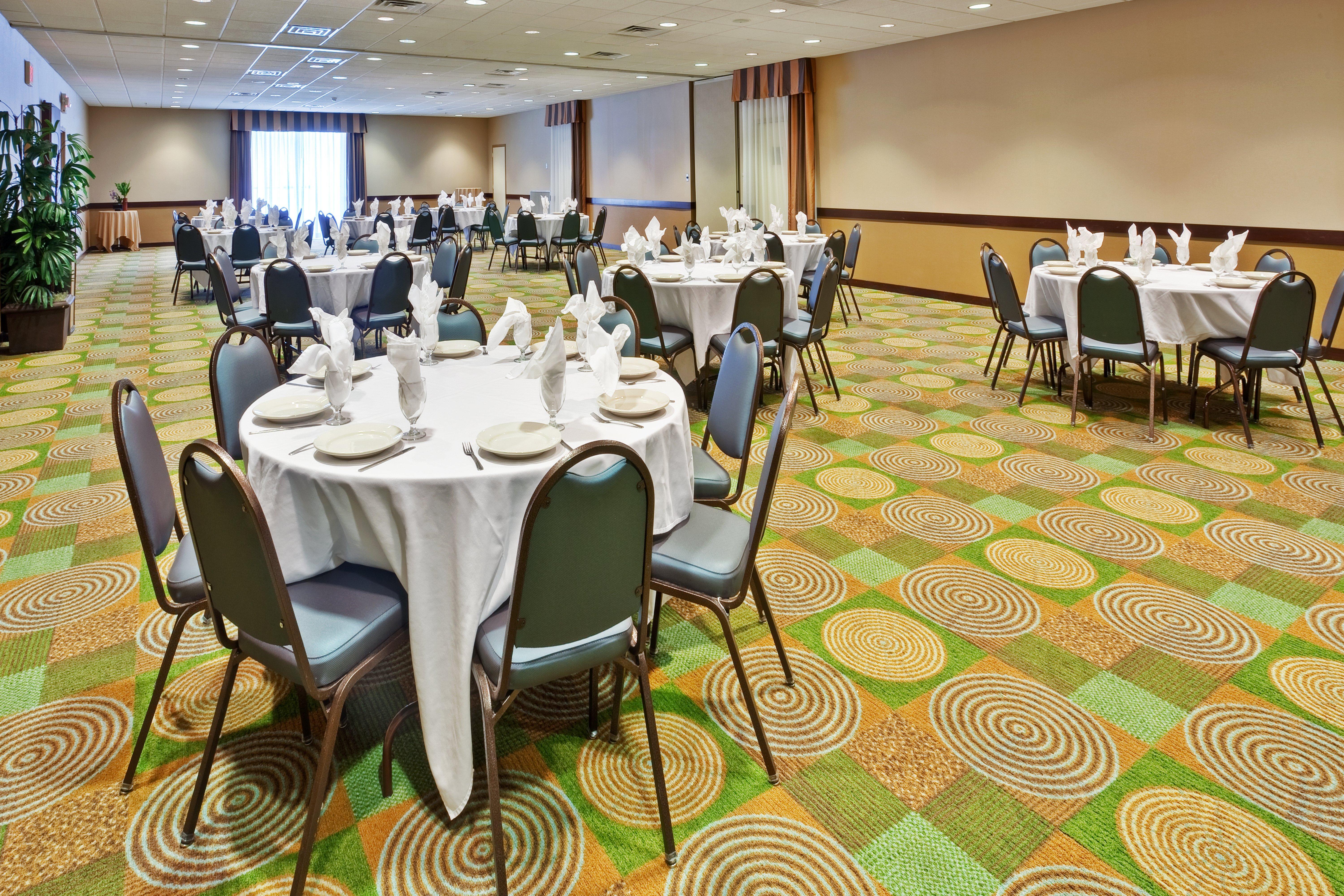 Holiday Inn Bloomington-University Area By Ihg Exterior photo