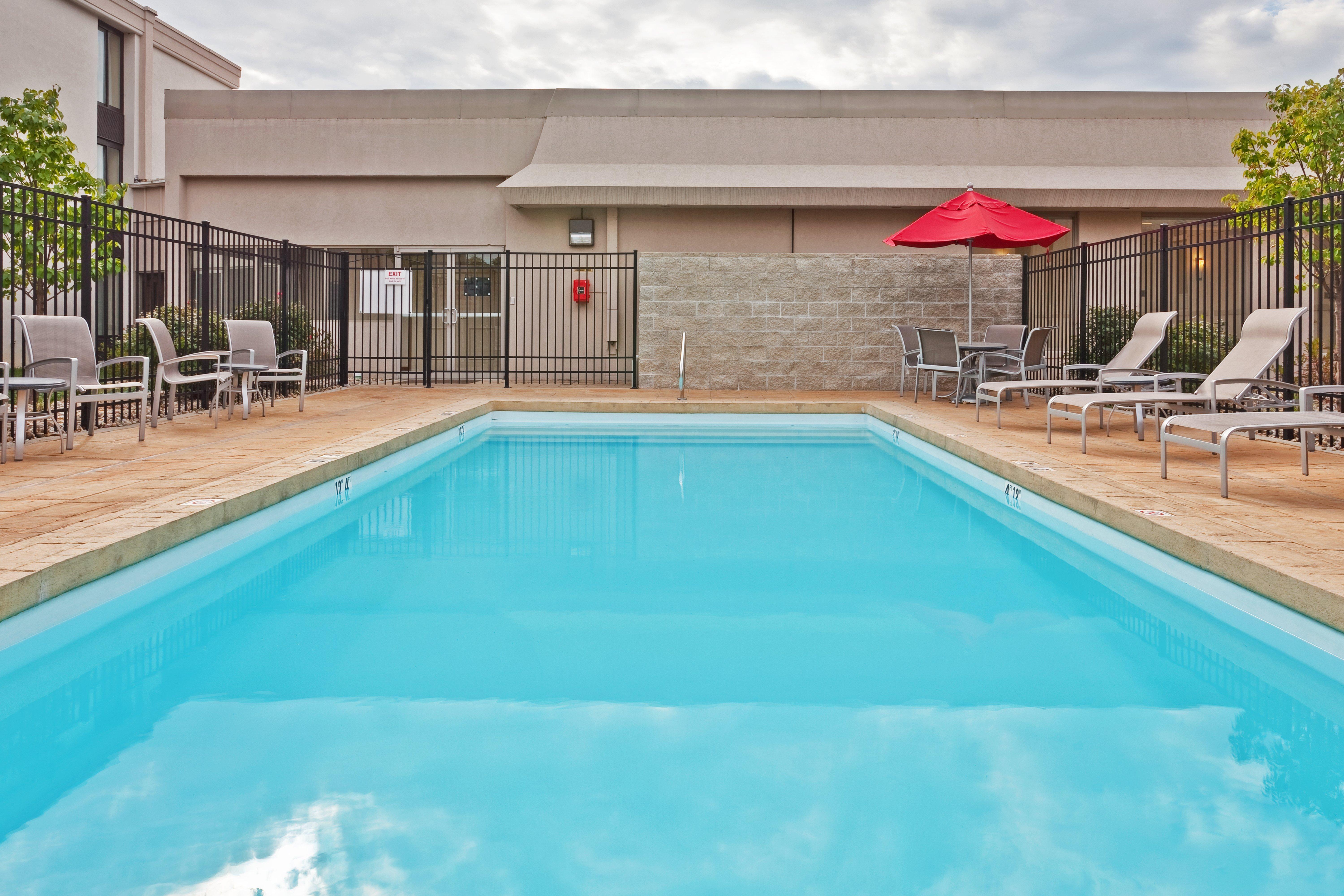 Holiday Inn Bloomington-University Area By Ihg Exterior photo